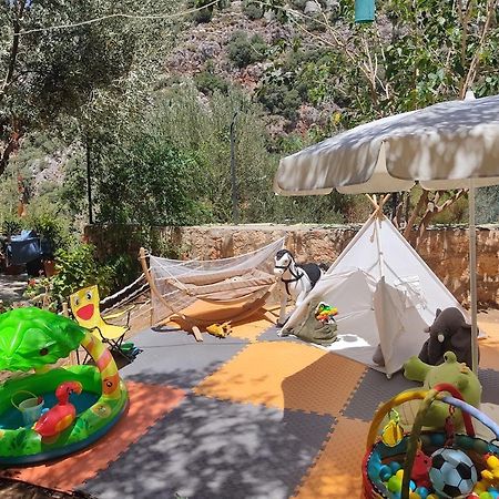 Ata Bungalow Bed and Breakfast Kaş Esterno foto