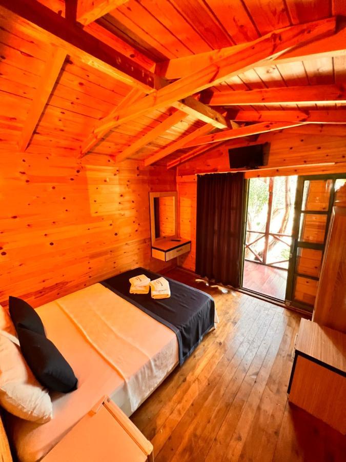 Ata Bungalow Bed and Breakfast Kaş Esterno foto
